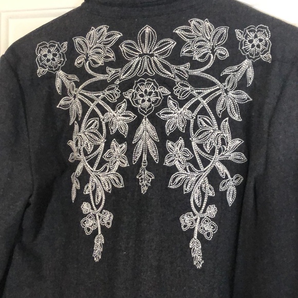 Stetson Wool Women’s Embroidered Top - Picture 5 of 13